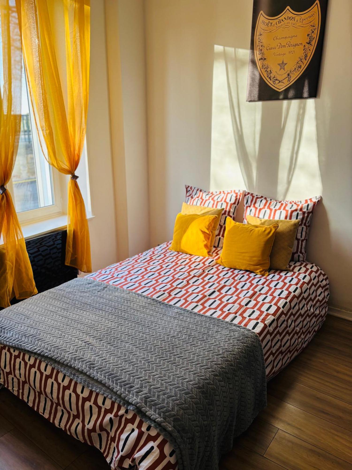 Fine Bulle En Champagne - 1 Chambre - Terrasse エペルネー エクステリア 写真